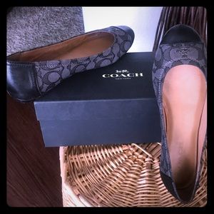 COACH Flats